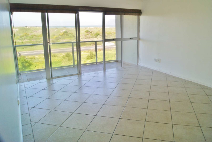 To Let 3 Bedroom Property for Rent in Capricorn Western Cape